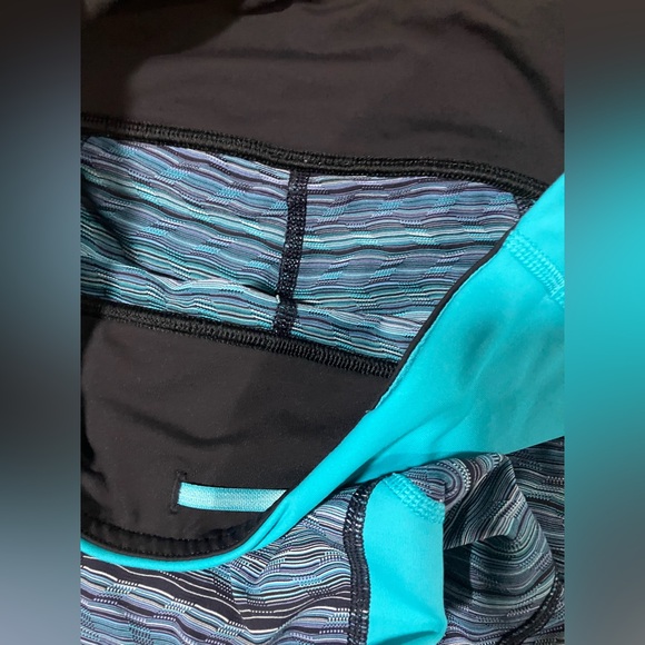 Lululemon Cropped Align Leggings - Picture 4 of 4